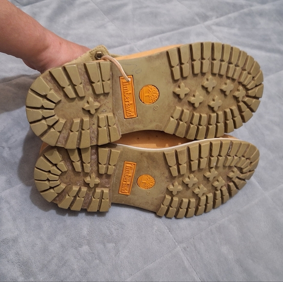 Timberland Boots - Picture 7 of 9